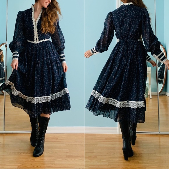SOLD- Rare Gunne Sax Dark Blue Midi Dress - Picture 8 of 9